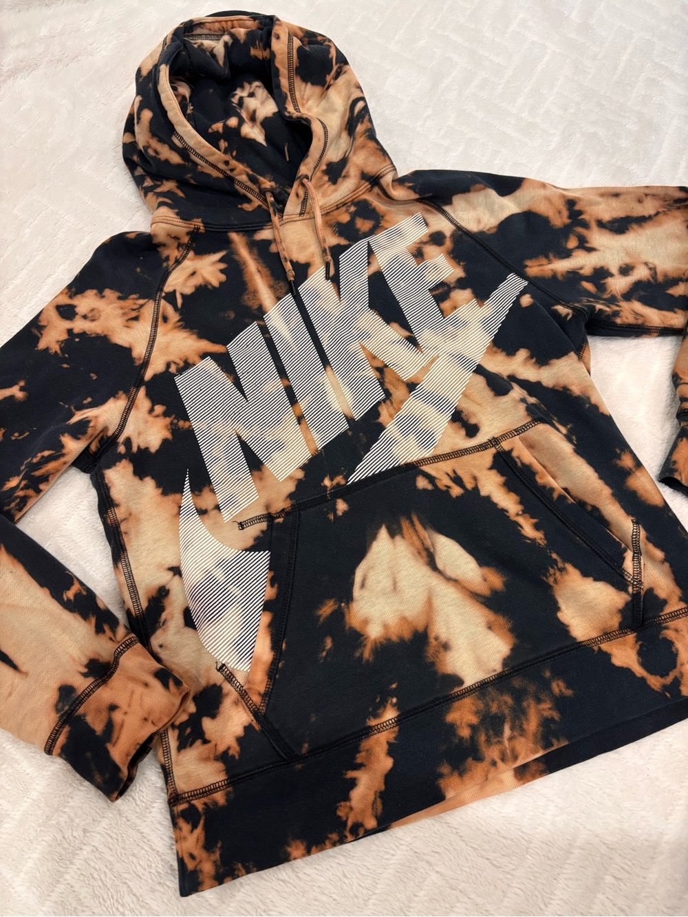 🌸 Nike Men’s Black & Tan Tie-Dye Zip-Up Hoodie